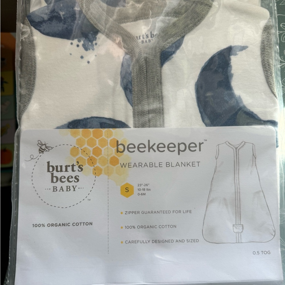 Burt's Bees Wearable Blanket
